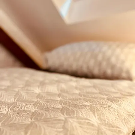 Apartment B E D & A G E D E S I G N -small- Wunderschoenes Mit Bad Rechnungserstellung Fuer Geschaeftsreisende & Firmen Hunxe